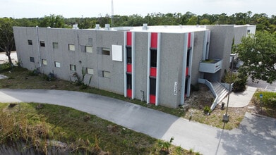 13320 Metro Pky, Fort Myers, FL for lease Building Photo- Image 1 of 2