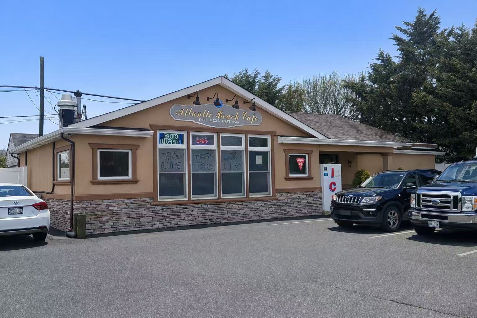 1961 Park St, Atlantic Beach, NY à vendre Photo principale- Image 1 de 3