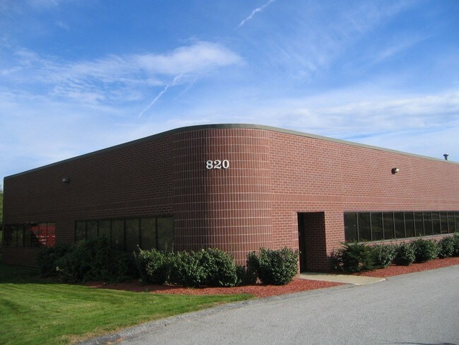 Plus de détails pour 820 Boston Tpke, Shrewsbury, MA - Industriel à louer