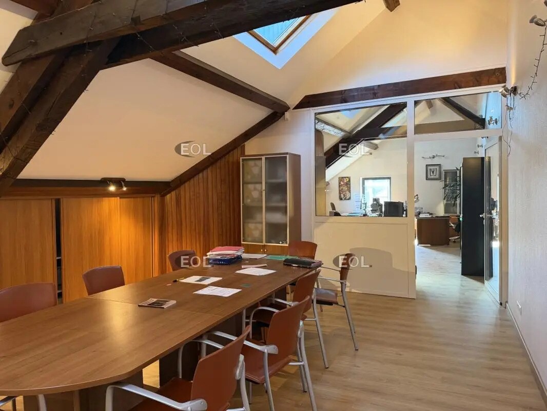 Office in Les Ulis for lease Interior Photo- Image 1 of 5