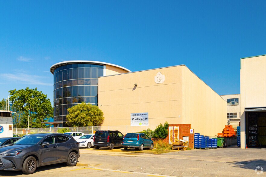 Industriel dans Mataró, Barcelona à vendre - Photo du bâtiment - Image 2 de 3