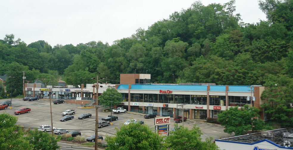 4700 McKnight Rd, Pittsburgh, PA à louer - Photo du bâtiment - Image 2 de 4
