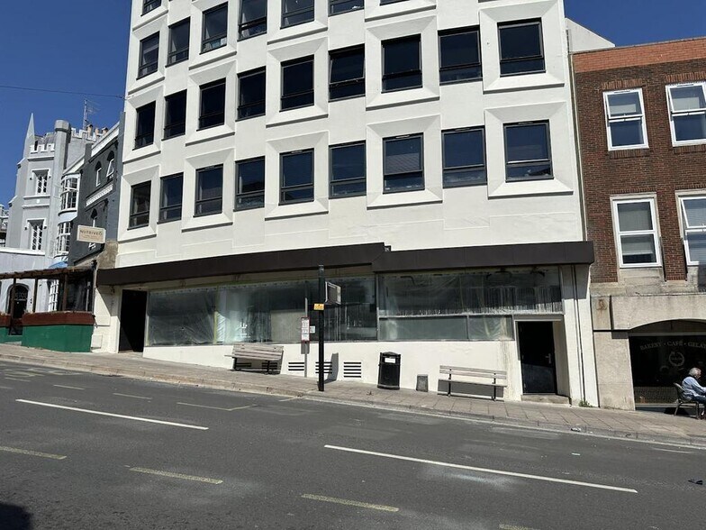 Dyke Rd, Brighton à louer - Photo du bâtiment - Image 2 de 10