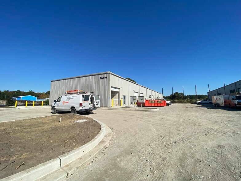 8476 Dorchester Rd, North Charleston, SC for lease - Building Photo - Image 2 of 5