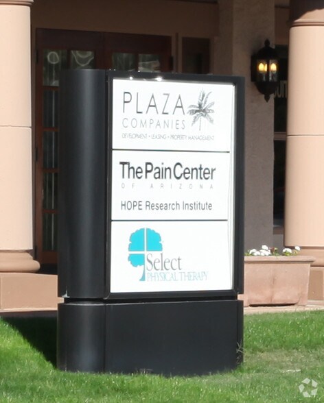 9401-9403 W Thunderbird Rd, Peoria, AZ à louer - Photo du bâtiment - Image 3 de 8