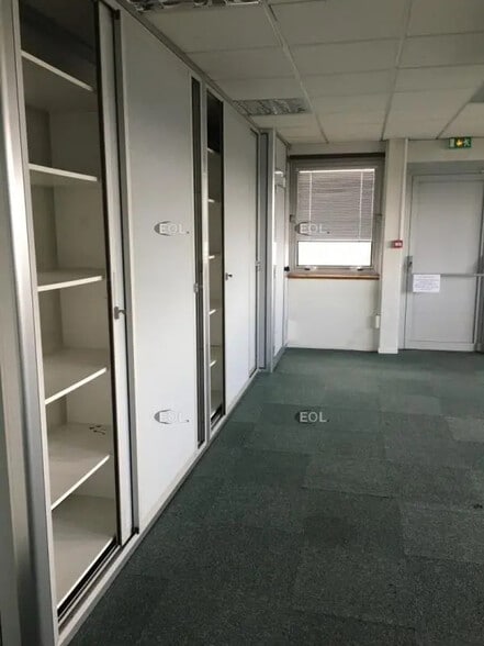 Office in Aulnay-sous-Bois for lease - Interior Photo - Image 1 of 4