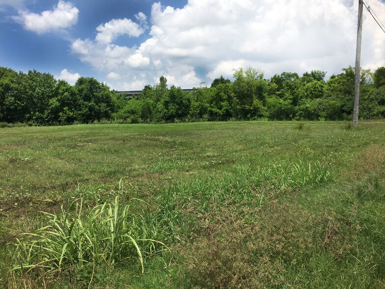 774-776 E Main St, Hendersonville, TN à vendre - Photo du bâtiment - Image 3 de 4