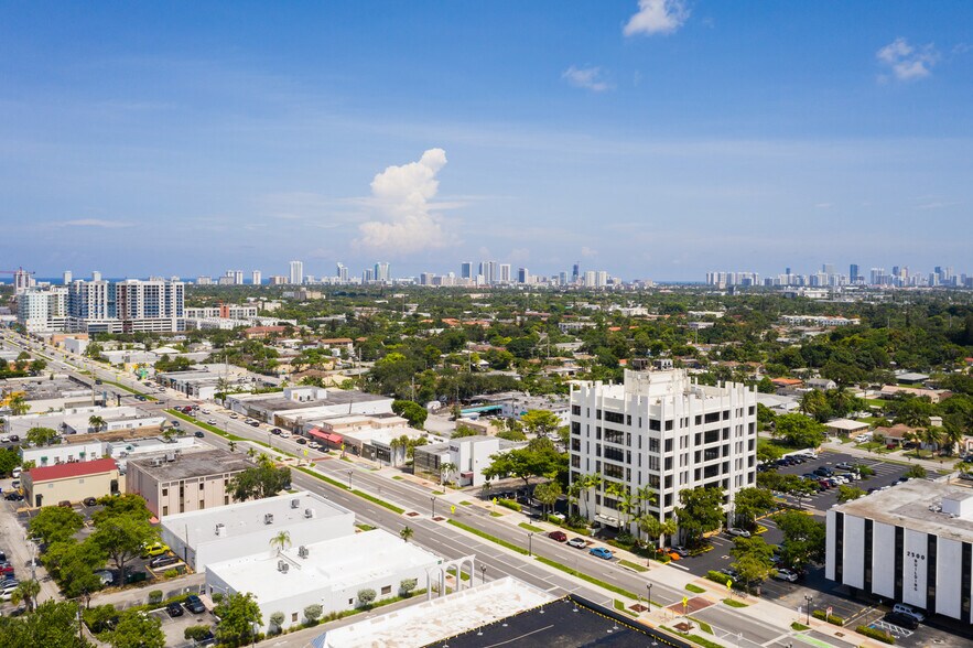 2450 Hollywood Blvd, Hollywood, FL à vendre - Aérien - Image 2 de 13
