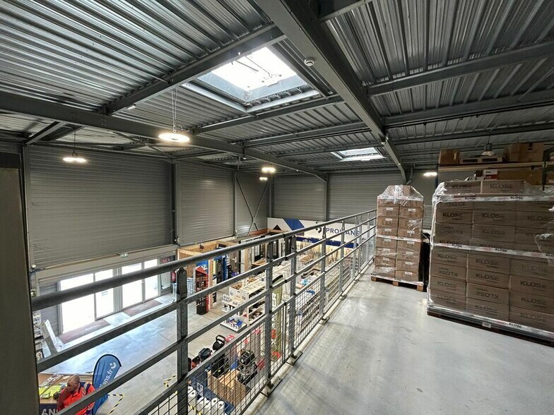 Flex in Montpellier for sale - Interior Photo - Image 1 of 2