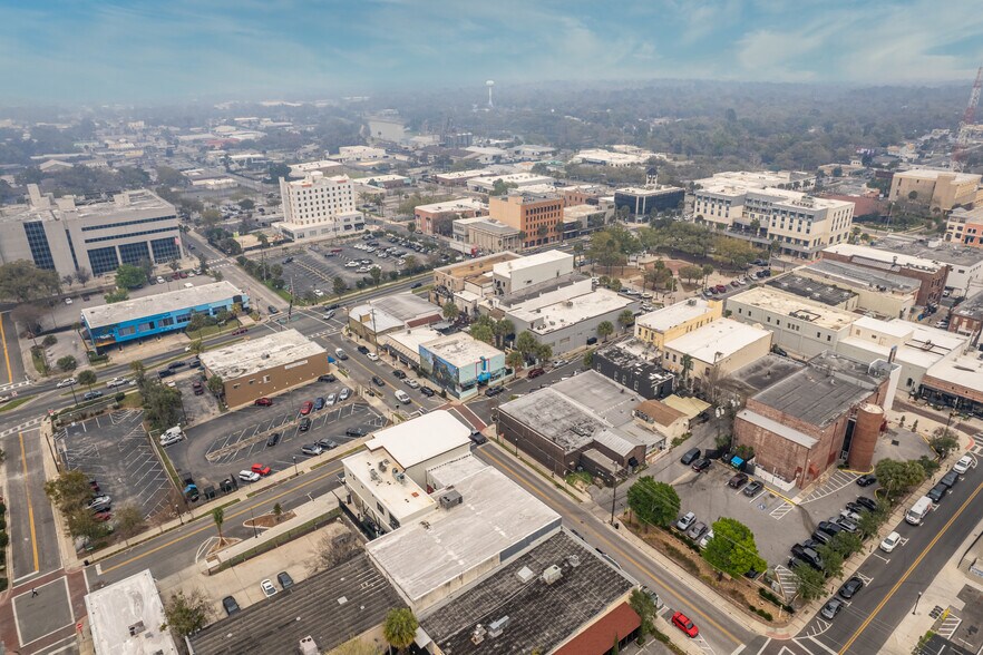 40 SW 1st Ave, Ocala, FL à louer - Photo du bâtiment - Image 2 de 2