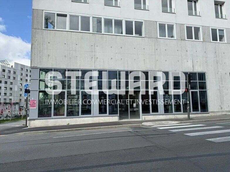 Commerce de détail dans Lille à louer - Photo du bâtiment - Image 2 de 14