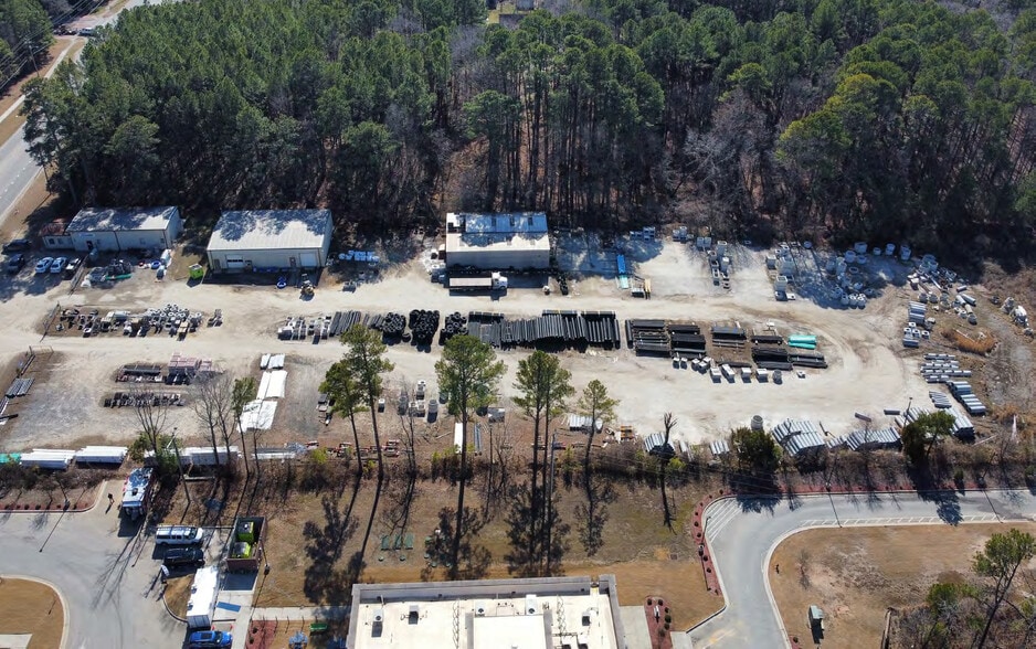1928 E Williams St, Apex, NC for lease - Building Photo - Image 2 of 6