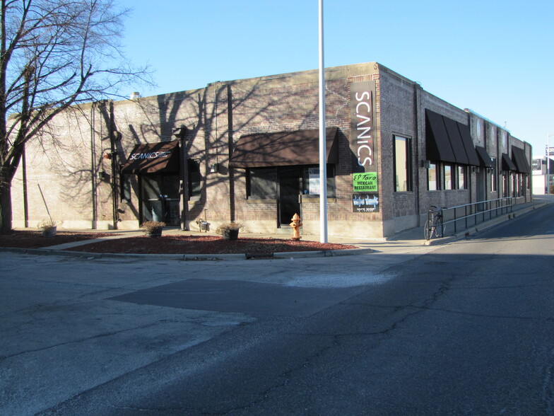 723 N Neil St, Champaign, IL for sale - Building Photo - Image 1 of 1