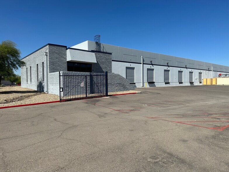 302 E University Dr, Phoenix, AZ for lease - Building Photo - Image 2 of 5