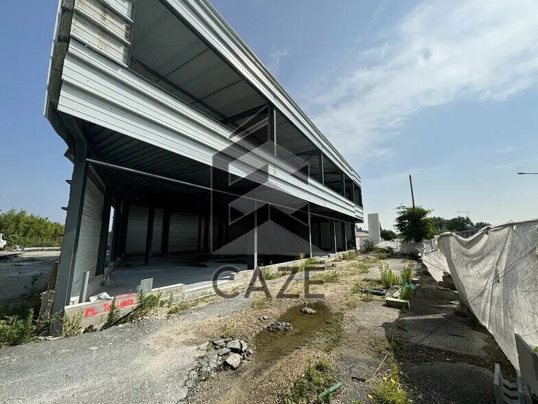 Commerce de détail dans Mérignac à louer - Photo du bâtiment - Image 2 de 3