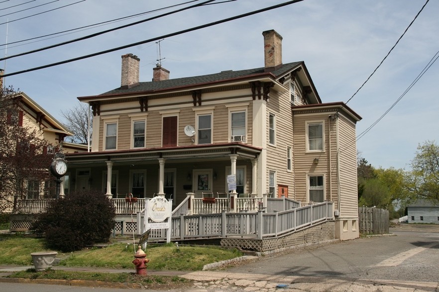 148 Main St, Flemington, NJ à vendre - Photo principale - Image 1 de 1