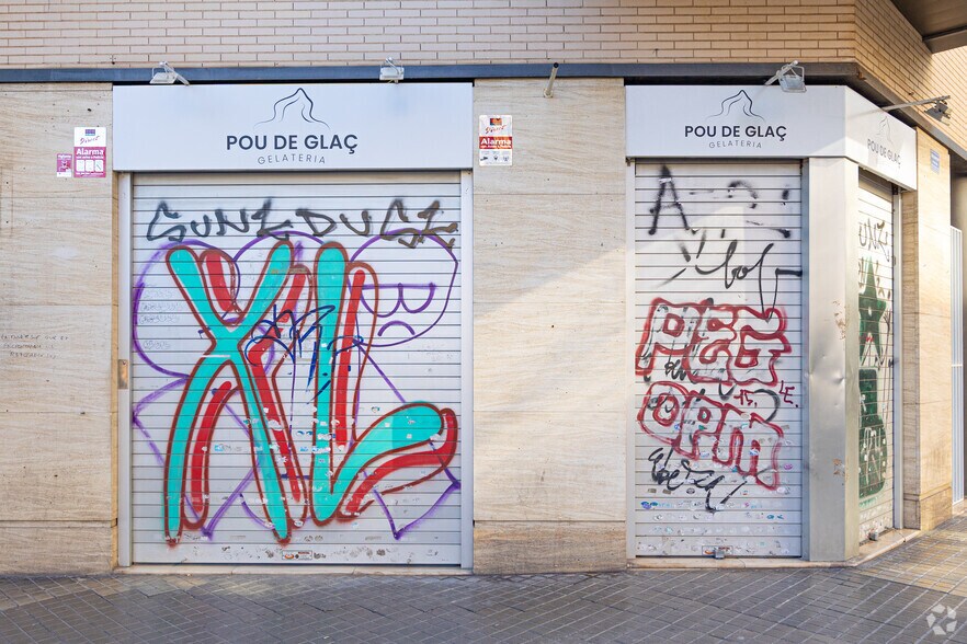 Multifamily in Barcelona, Barcelona for sale - Building Photo - Image 3 of 12