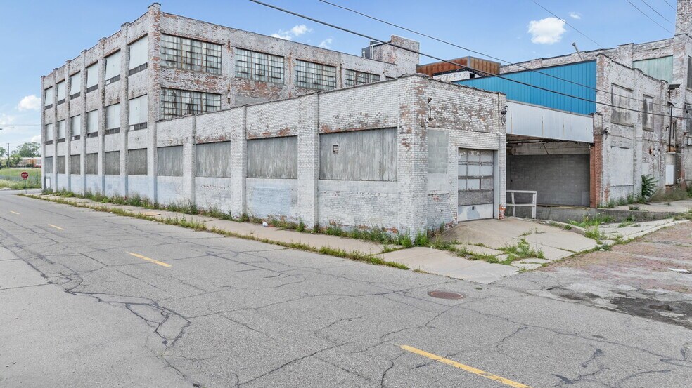 4444 Lawton Ave, Detroit, MI à vendre - Photo du bâtiment - Image 2 de 34