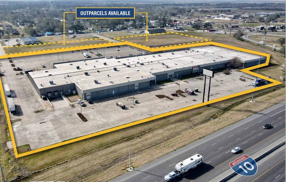 800 Factory Outlet Dr, Iowa, LA for sale - Building Photo - Image 1 of 1