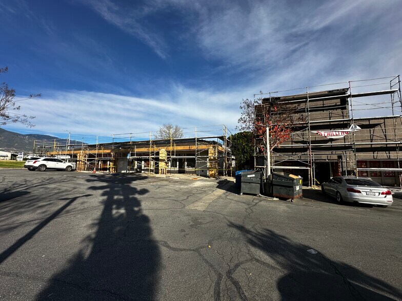 9713-9799 Baseline Rd, Rancho Cucamonga, CA à louer - Photo du bâtiment - Image 2 de 2