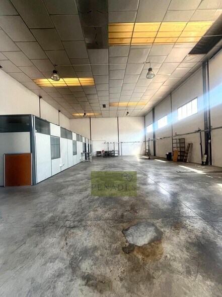 Industriel dans HOSPITAL DE ÓRBIGO à louer - Photo du bâtiment - Image 2 de 16