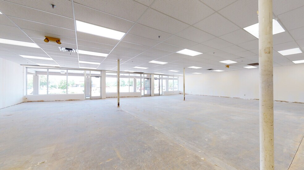 10855 University Ave NE, Blaine, MN à louer - Numérisation 3D de Matterport - Image 3 de 22