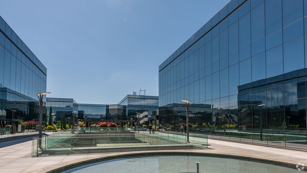 Paseo del Club Deportivo, 1, Pozuelo de Alarcón, Madrid for lease - Building Photo - Image 3 of 15