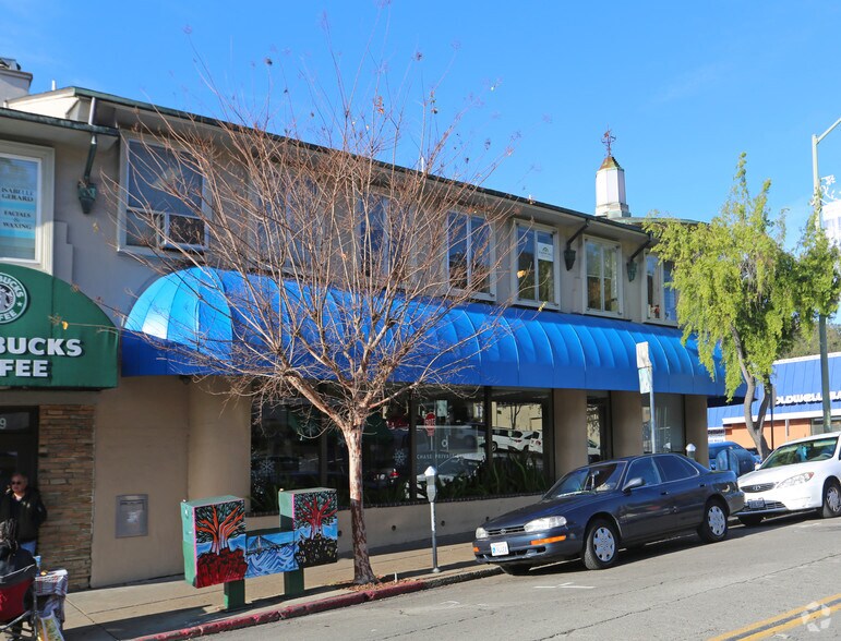 2051-2063 Mountain Blvd, Oakland, CA à louer - Photo du bâtiment - Image 2 de 4