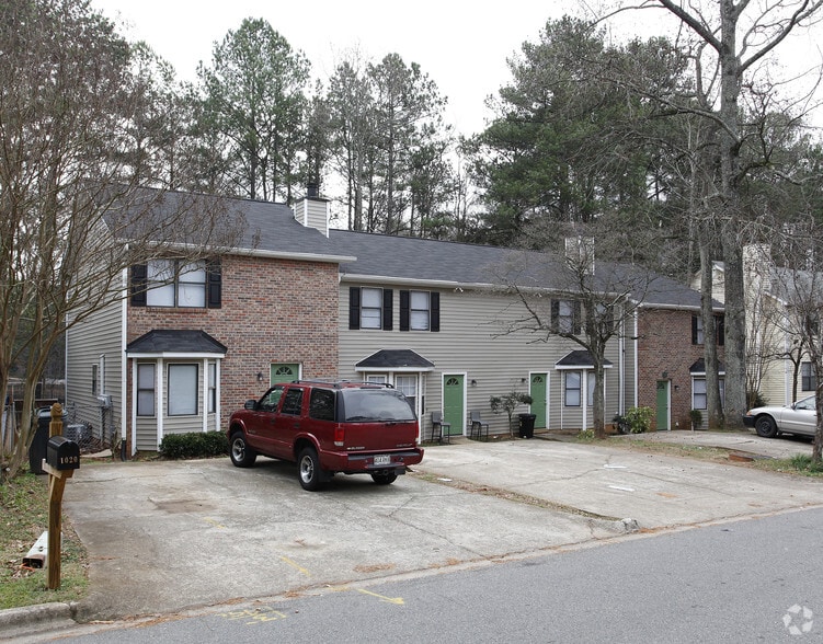 1020-1026 Dassow Ct, Alpharetta, GA for sale - Building Photo - Image 2 of 2