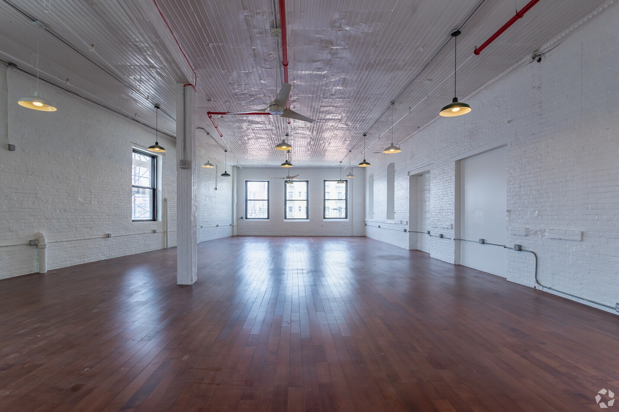 3511 9th St, Long Island City, NY for lease Primary Photo- Image 1 of 19
