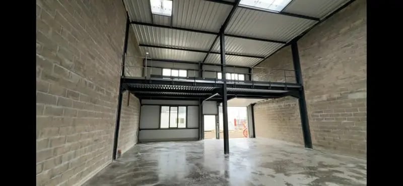 Flex in Nangis for sale Building Photo- Image 1 of 8