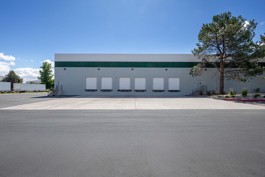 4910-4990 Longley Ln, Reno, NV à louer - Photo du bâtiment - Image 3 de 9
