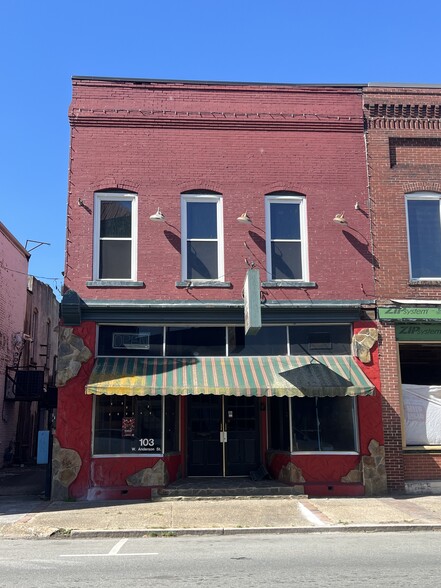103 W Anderson St, Selma, NC for sale - Building Photo - Image 3 of 9