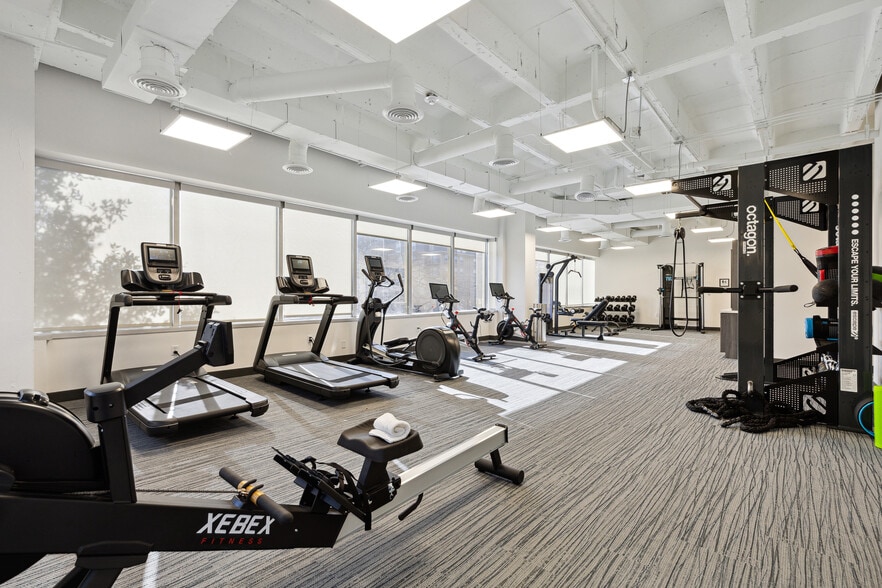 3303 Lee Pky, Dallas, TX à louer - Photo intérieure - Image 2 de 18