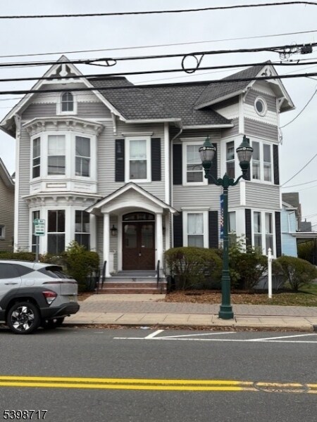 30 W Somerset St, Raritan, NJ for lease Building Photo- Image 1 of 8
