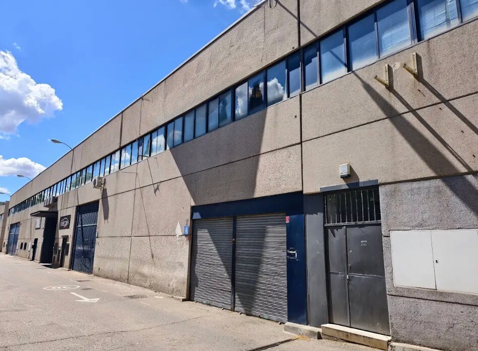 Industrial in San Sebastián de los Reyes, Madrid for sale Primary Photo- Image 1 of 2