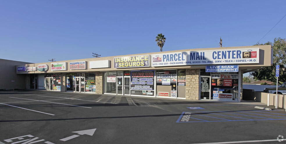 211-225 S State College Blvd, Anaheim, CA à vendre - Photo principale - Image 1 de 1