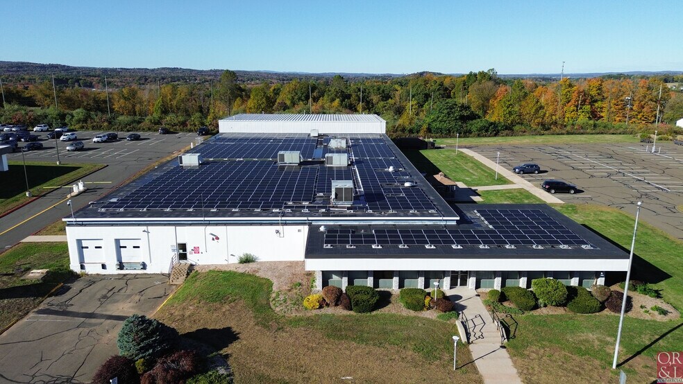 2055 S Main St, Middletown, CT à louer - Photo du bâtiment - Image 3 de 25