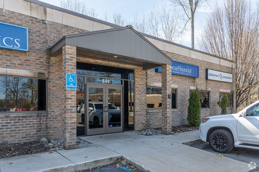 549 Seminole Rd, Muskegon, MI for sale - Building Photo - Image 3 of 5