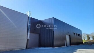 Plus de détails pour Local d'activités à louer