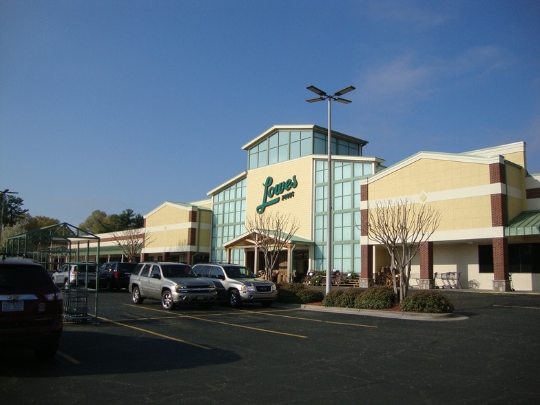 3320-3382 Robinhood Rd, Winston-Salem, NC for lease - Primary Photo - Image 1 of 10