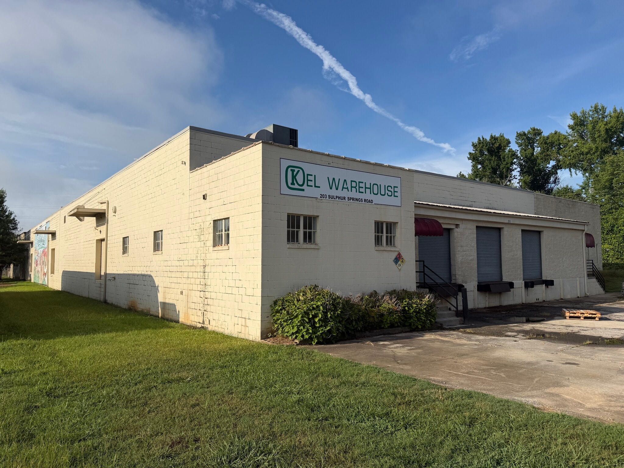 203 Sulphur Springs Rd, Greenville, SC for lease Building Photo- Image 1 of 1