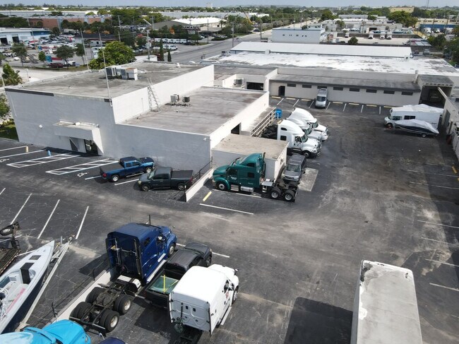 More details for 950 SW 12th Ave, Pompano Beach, FL - Industrial for Lease
