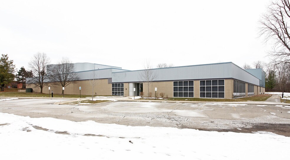 5075 Venture Dr, Ann Arbor, MI à louer - Photo du bâtiment - Image 2 de 3