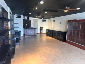 1751 Rt-88, Brick, NJ à louer Photo intérieure- Image 2 de 4