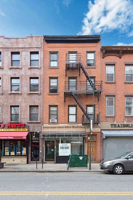 374 Myrtle Ave, Brooklyn, NY for lease Building Photo- Image 1 of 5