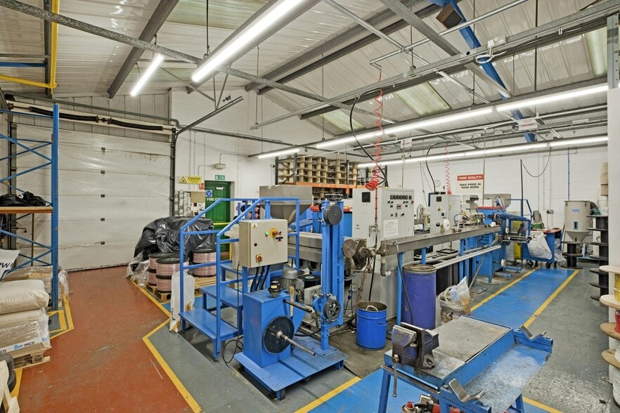 Pasture Ln, Bradford for sale - Interior Photo - Image 2 of 7