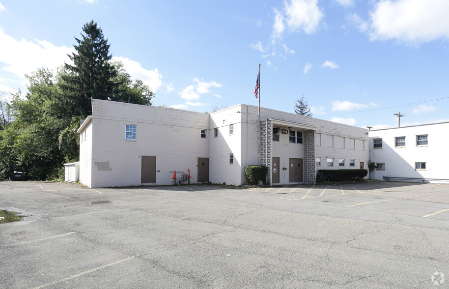 126 Main St, Johnson City, NY à vendre - Photo principale - Image 1 de 1