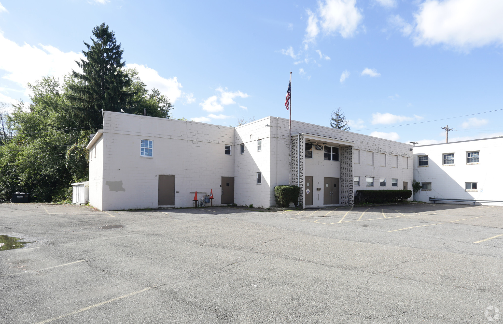 126 Main St, Johnson City, NY à vendre Photo principale- Image 1 de 1