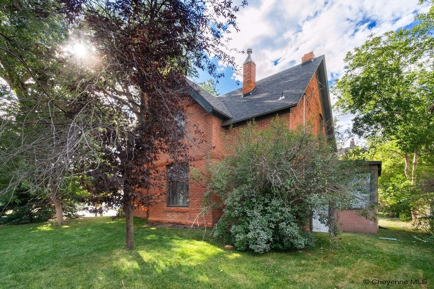 2103 Evans Ave, Cheyenne, WY for sale - Building Photo - Image 2 of 15